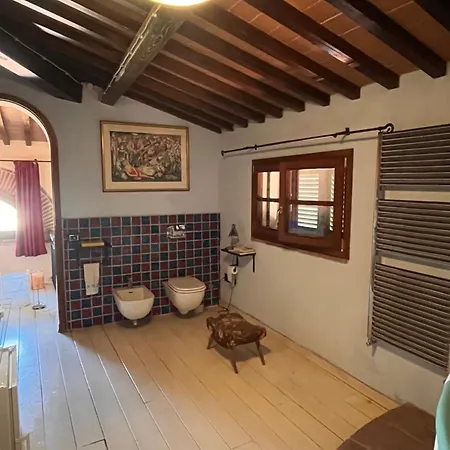 La Casa Colorata Nel Cuore Della Venezia Apartman Livorno