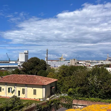 La Casa Colorata Nel Cuore Della Venezia