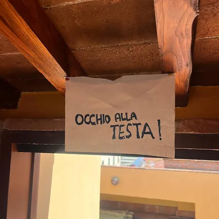 アパート La Casa Colorata Nel Cuore Della Venezia リヴォルノ